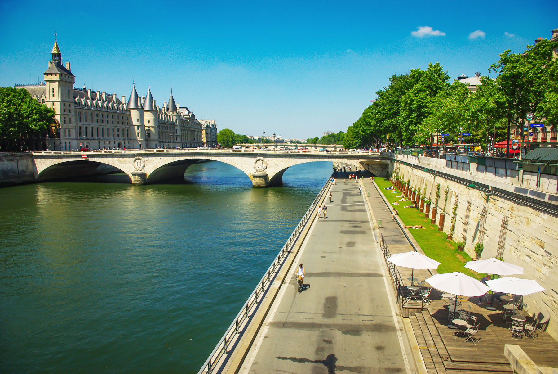 quai de l hotel de ville